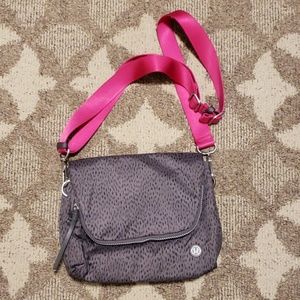 Lululemon purse